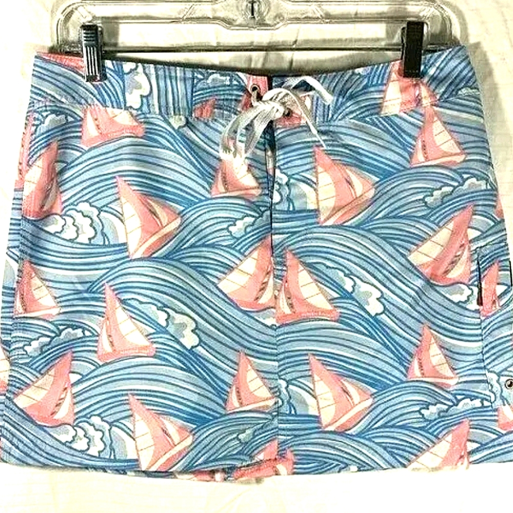 Vineyard Vines skirt, blue and pink
